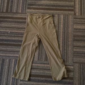 lululemon - olive green, workout yoga flare leggings